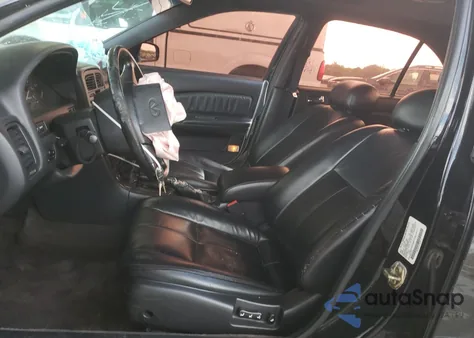 1996 Infiniti I30 z USA, uszkodzony, nr VIN JNKCA21DXTT301917